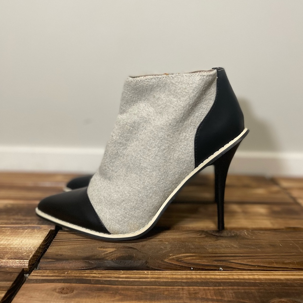 Sol Sana Stiletto Heels Pointed Toe Ankle Boots Size 7